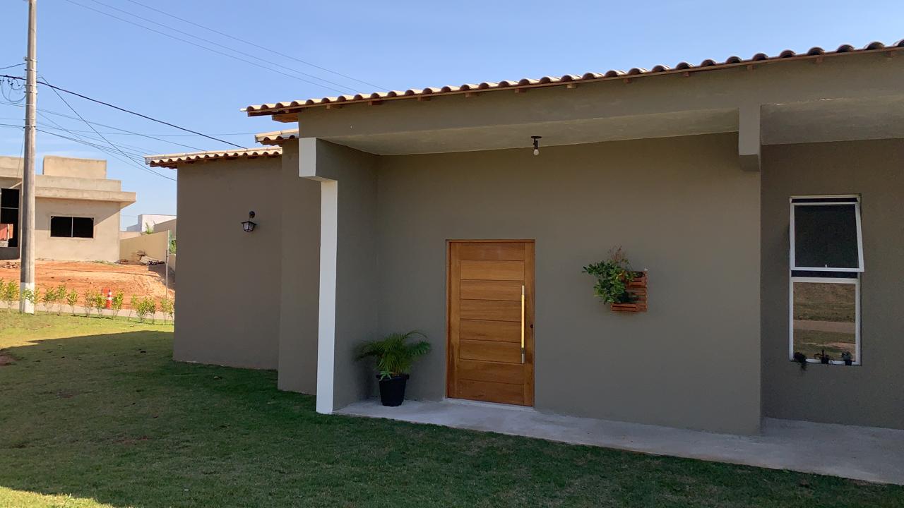 Casa 3 dorms(2 suites), piscina em Condomínio de Araçoiaba da Serra SP