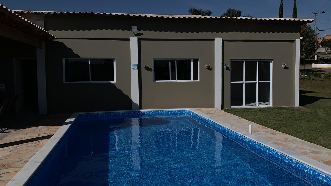 Casa 3 dorms(2 suites), piscina em Condomínio de Araçoiaba da Serra SP