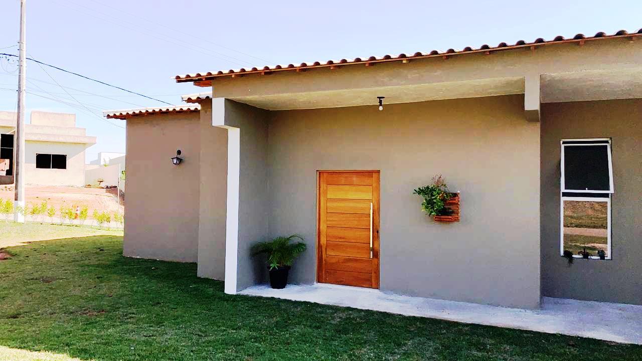 Casa 3 dorms(2 suites), piscina em Condomínio de Araçoiaba da Serra SP