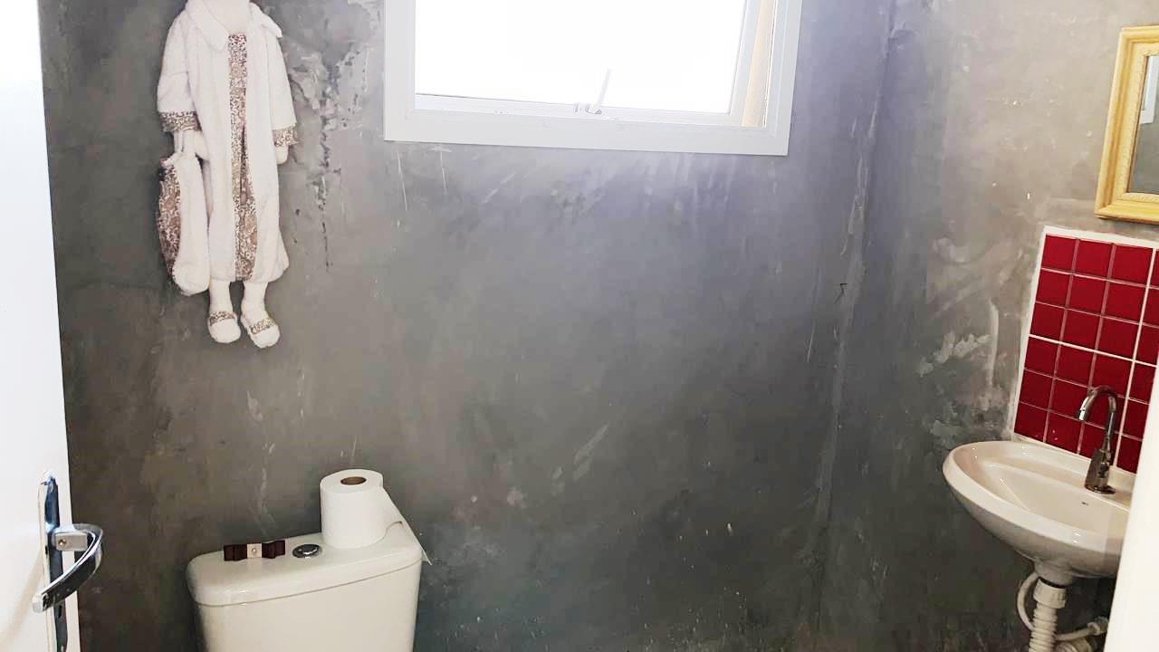 Casa 3 dorms(2 suites), piscina em Condomínio de Araçoiaba da Serra SP